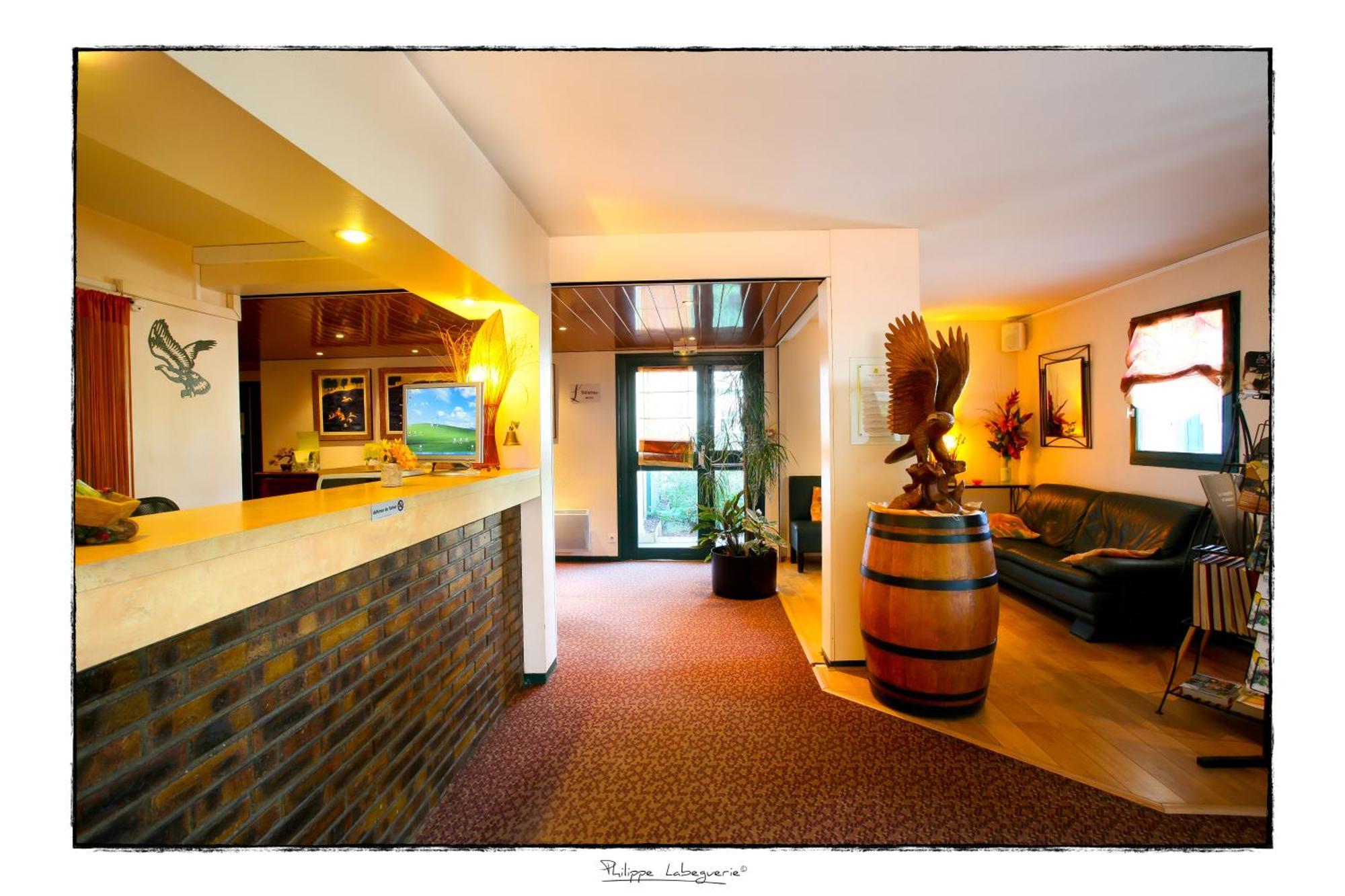 Logis Hotel Horus Restaurant Les Bruyeres Toulenne Ngoại thất bức ảnh