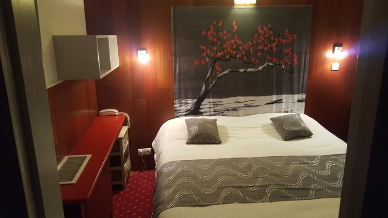 Logis Hotel Horus Restaurant Les Bruyeres Toulenne Ngoại thất bức ảnh