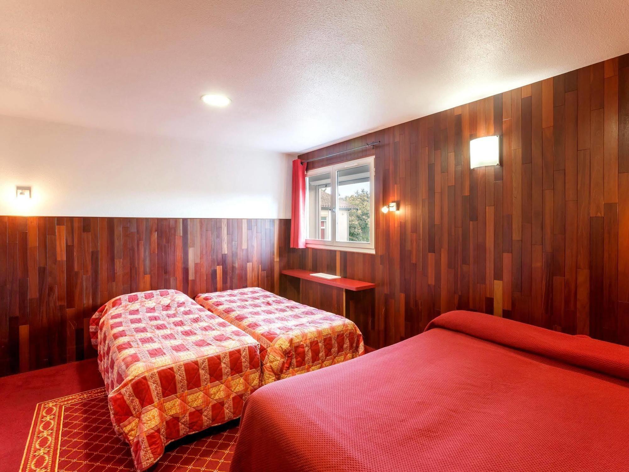 Logis Hotel Horus Restaurant Les Bruyeres Toulenne Ngoại thất bức ảnh