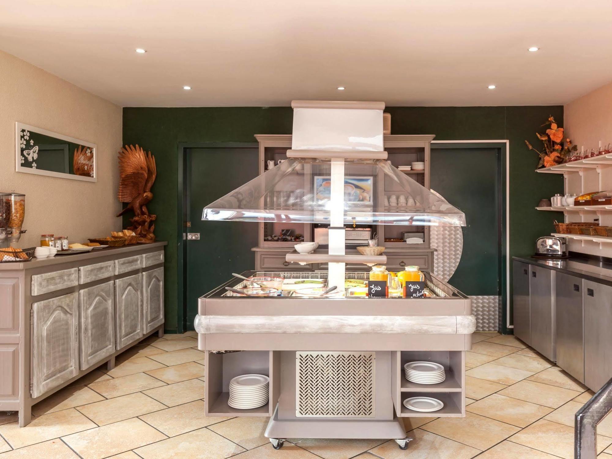 Logis Hotel Horus Restaurant Les Bruyeres Toulenne Ngoại thất bức ảnh