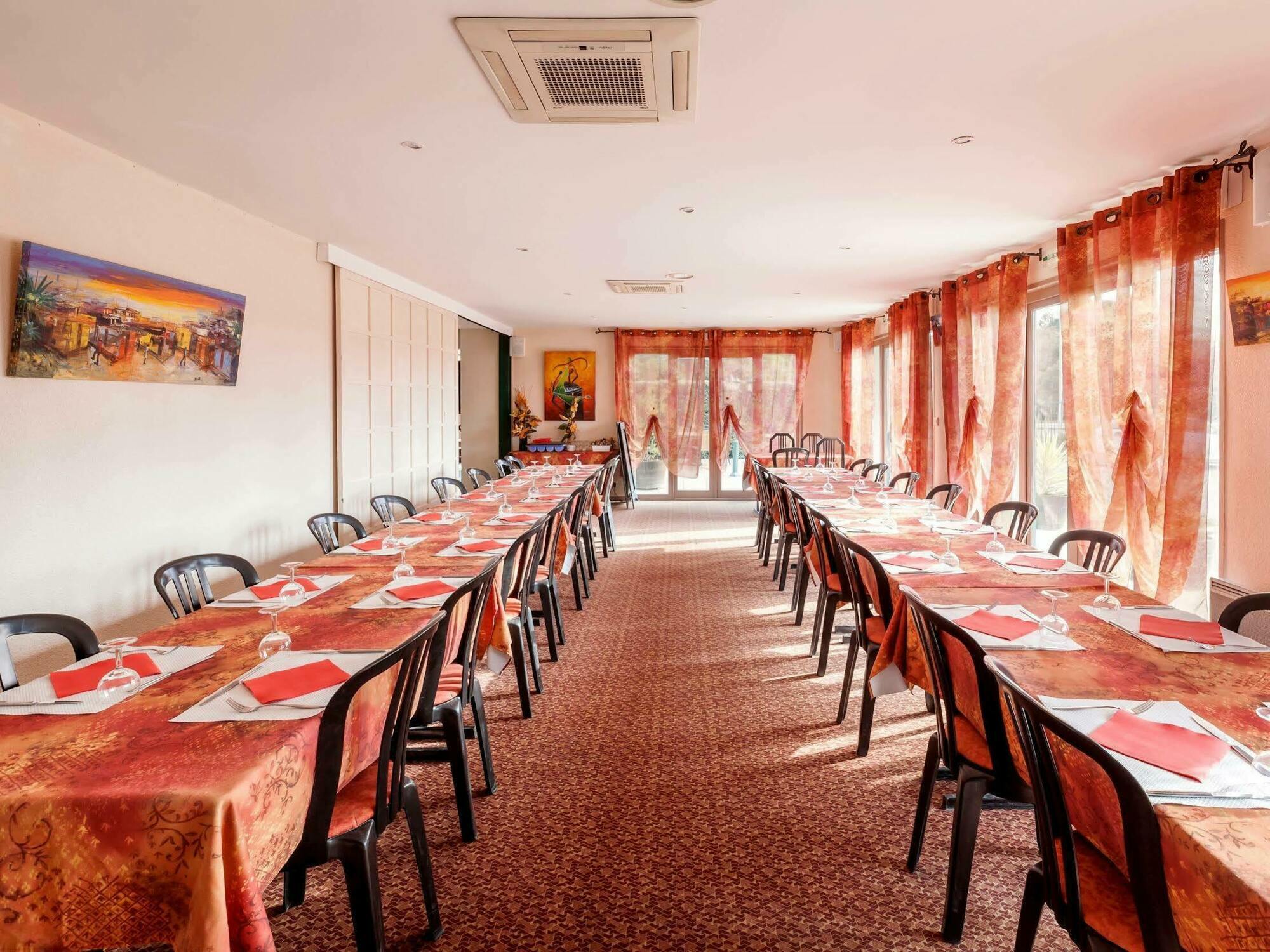 Logis Hotel Horus Restaurant Les Bruyeres Toulenne Ngoại thất bức ảnh